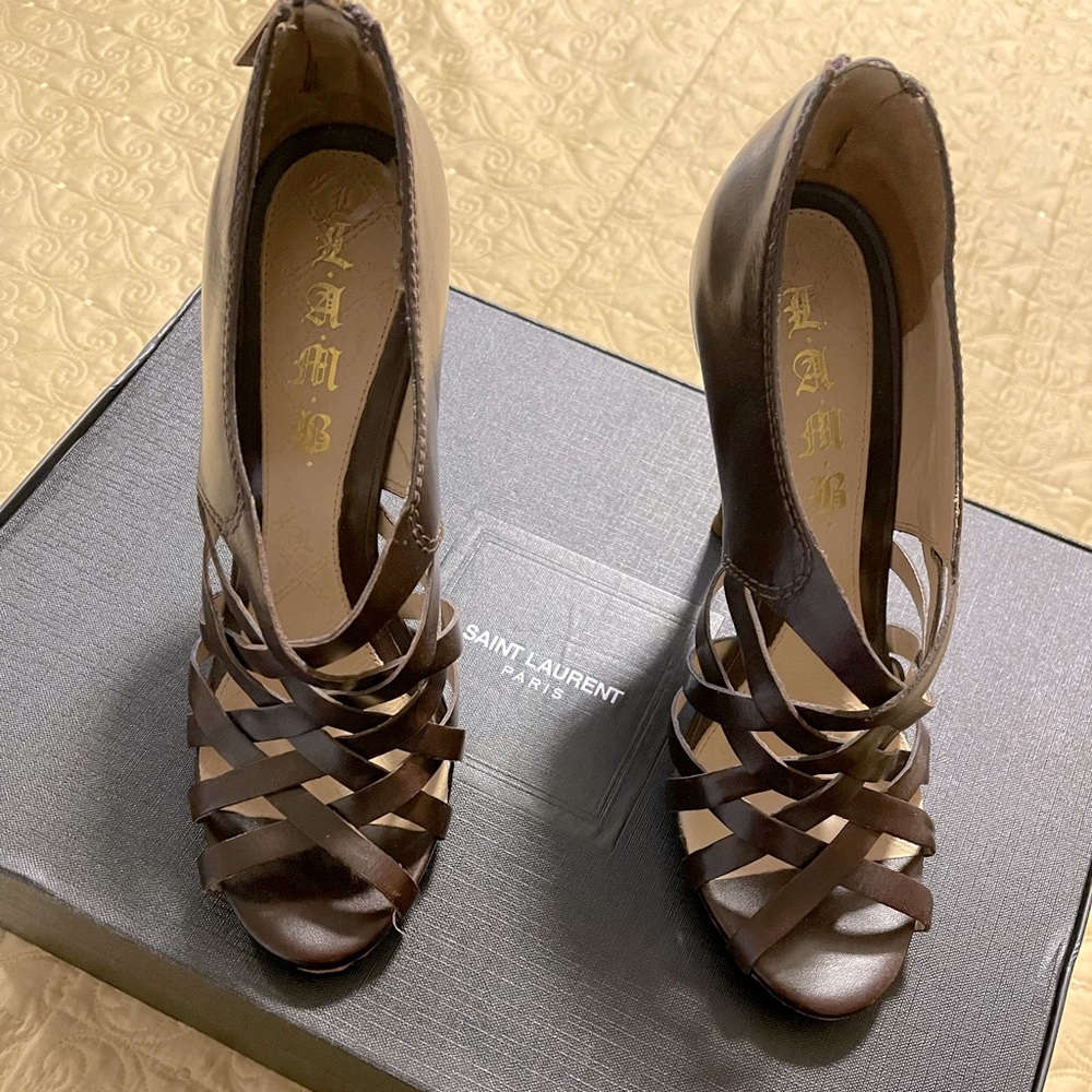 L.A.M.B brown shoes. goes with most outfits. Used only twice. It’s a size 8M.